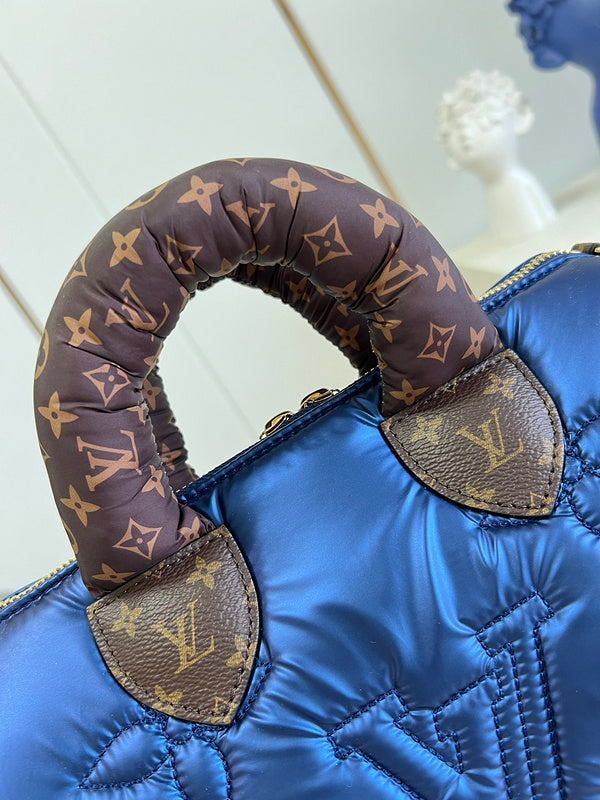 Alice Bags- Louis Vuittons  - 16104