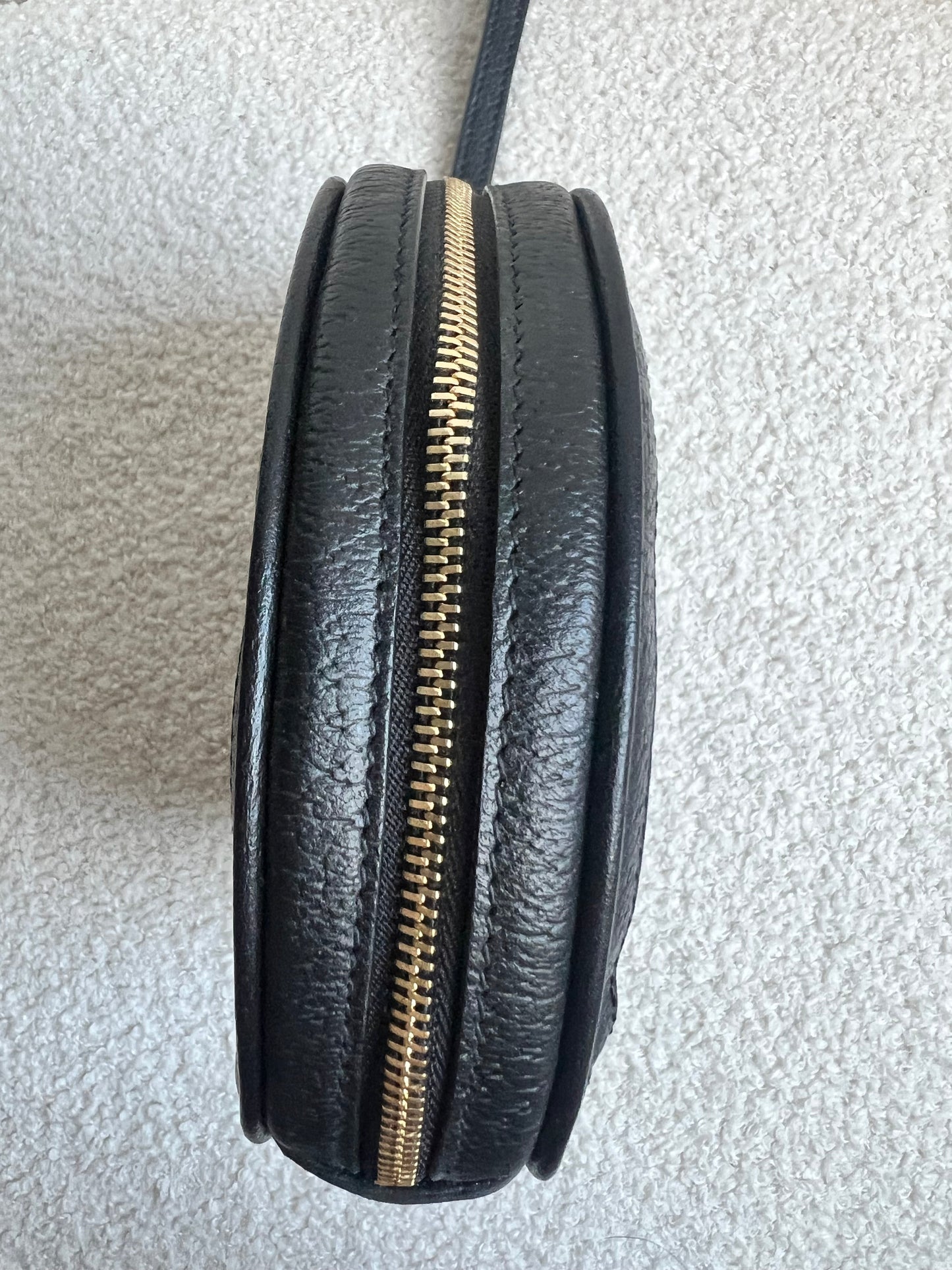 Gucci GG Round Black Ophidia Clutch