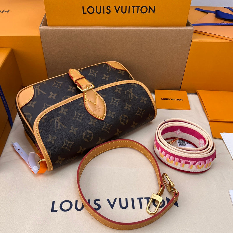 Alice bags - Louis Vuittons  - 15840