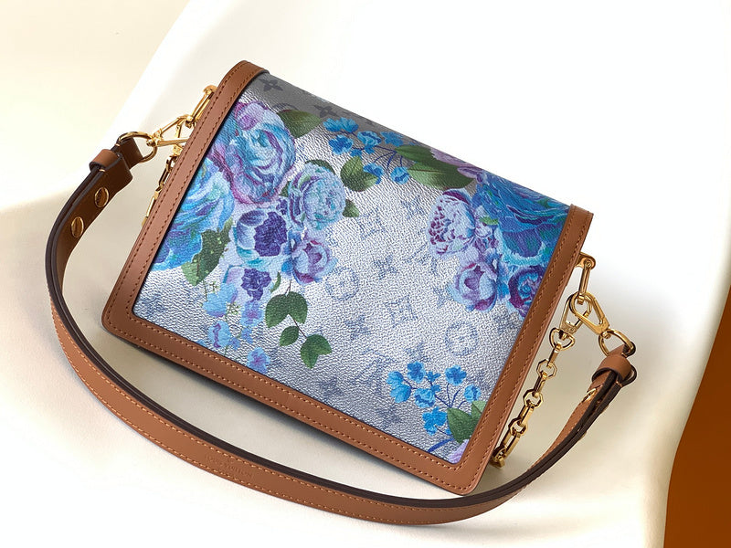 Alice Bags- Louis Vuittons  - 16230