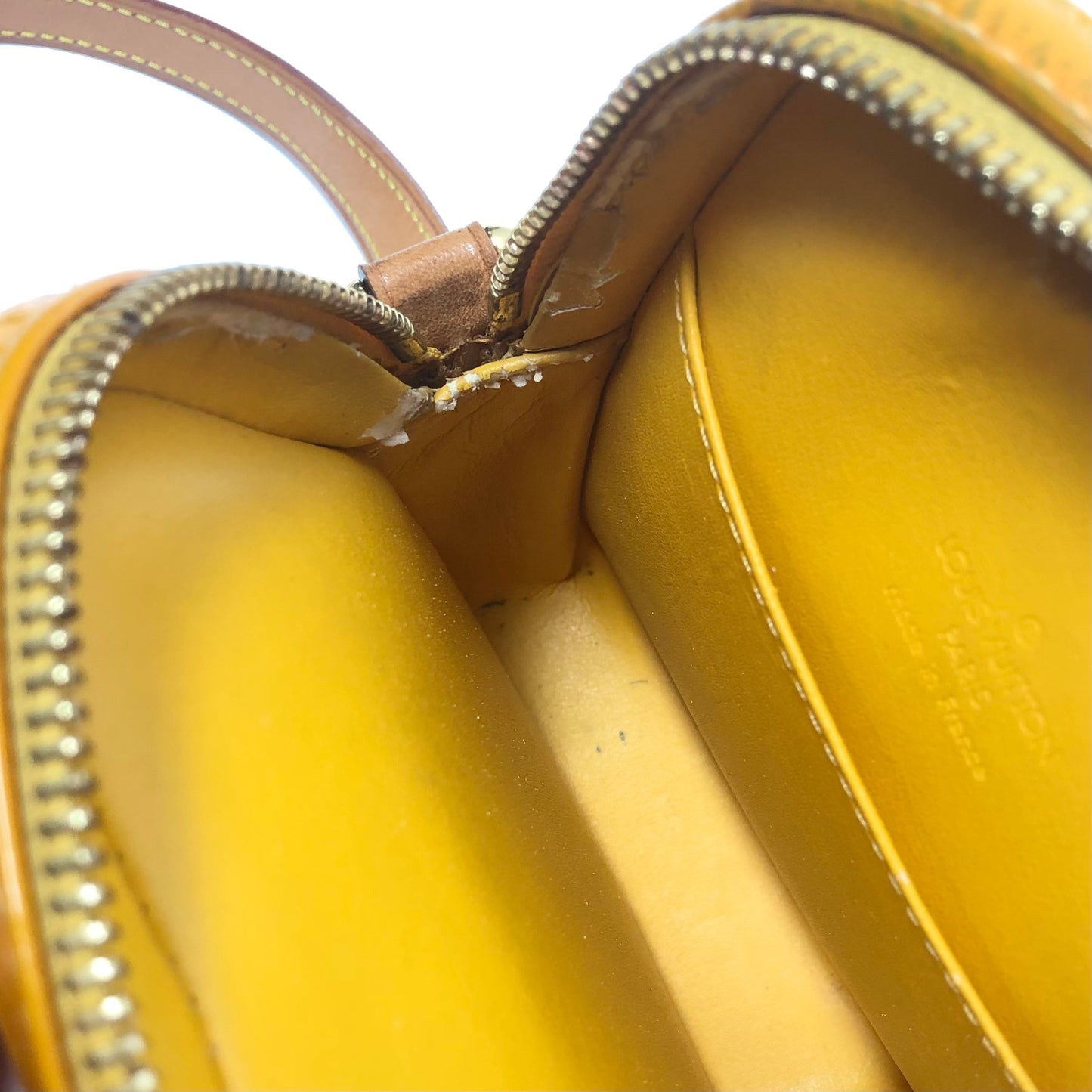 Crossbody Luxury Designer By Louis Vuitton  Size: Small