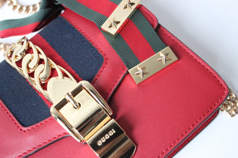 Gucci   Luxury Bags  1301
