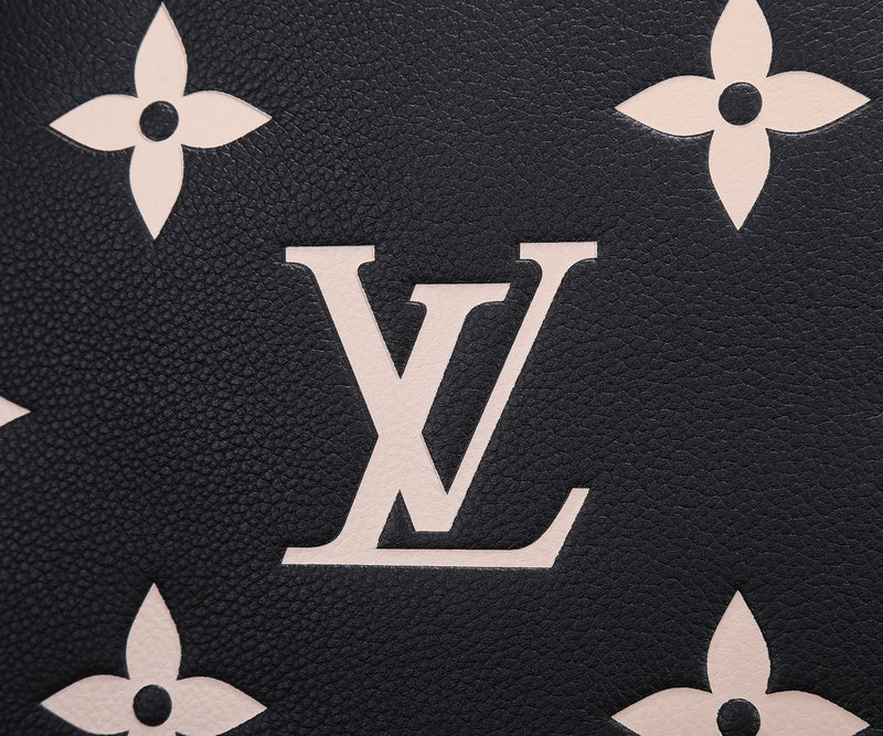 Alice bags- Louis Vuittons  - 16800