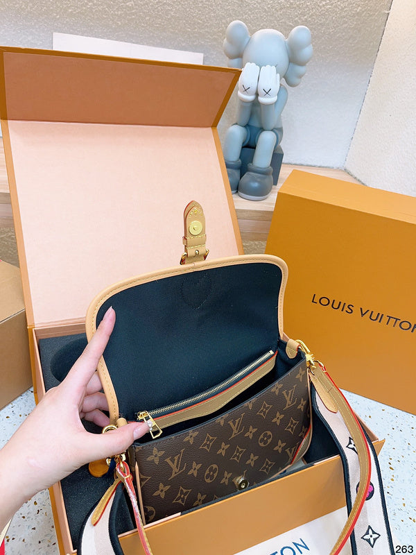 Alice bags - Louis Vuittons  - 14970