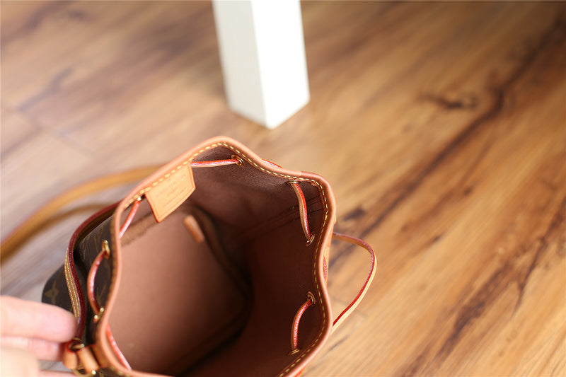 Alice bags - Louis Vuittons  - 9390