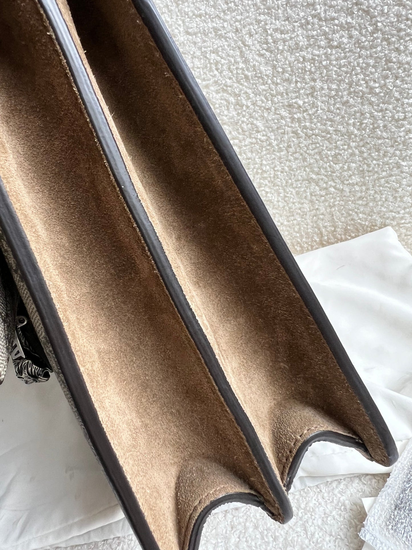 Gucci Dionysus GG Supreme Medium Shoulder Bag (RRP £2,450)