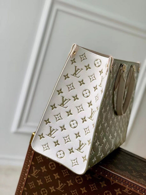 Alice Bags- Louis Vuittons  - 16613