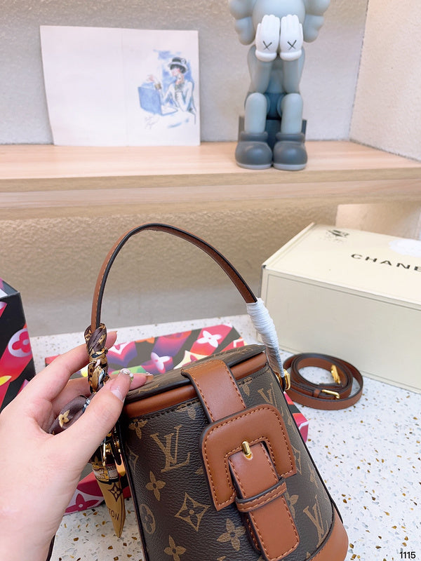 Alice bags - Louis Vuittons  - 14931