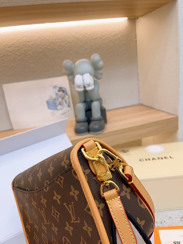Alice bags - Louis Vuittons  - 14980