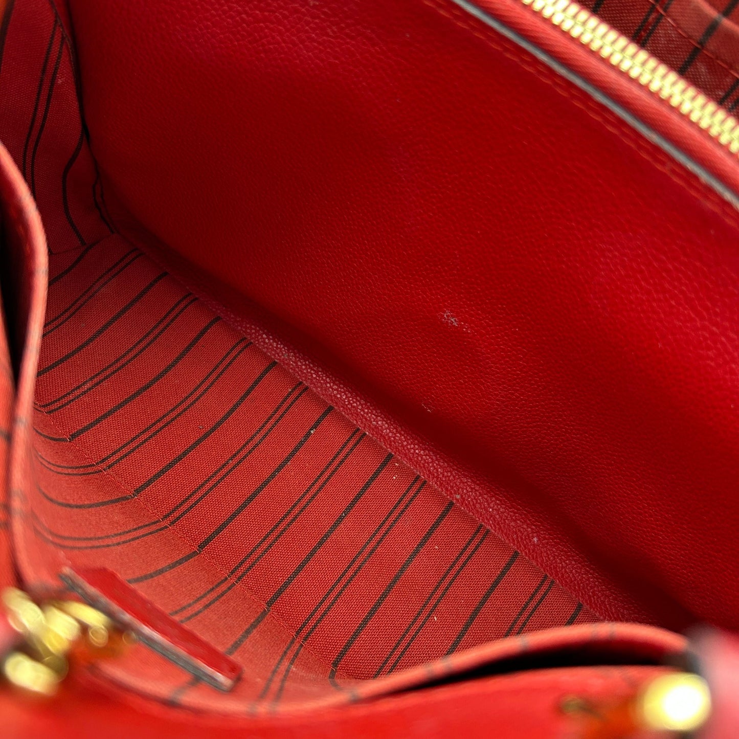 LOUIS VUITTON Empreinte Montaigne MM Cherry LA38510