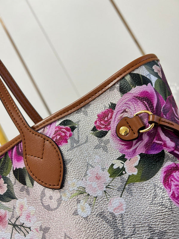 Alice Bags- Louis Vuittons  - 16205