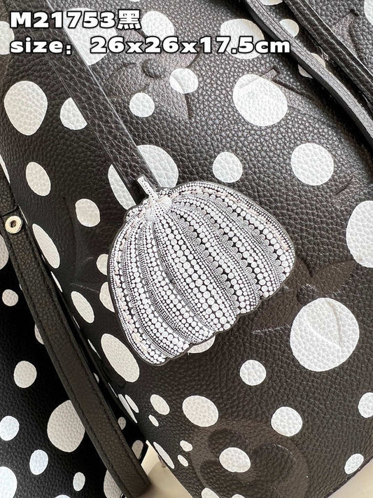 Alice Bags- Louis Vuittons  - 15918