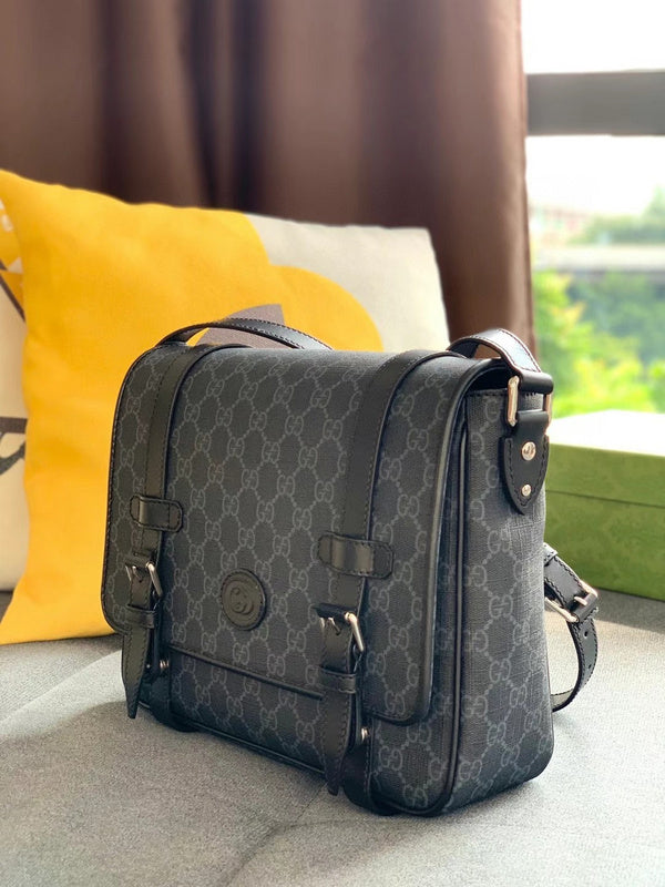Gucci   Luxury Bags  1004