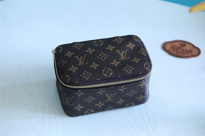 Alice bags - Louis Vuittons  - 9204