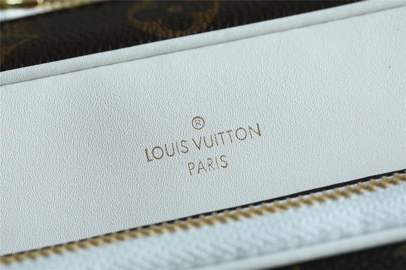 Alice bags - Louis Vuittons  - 10307