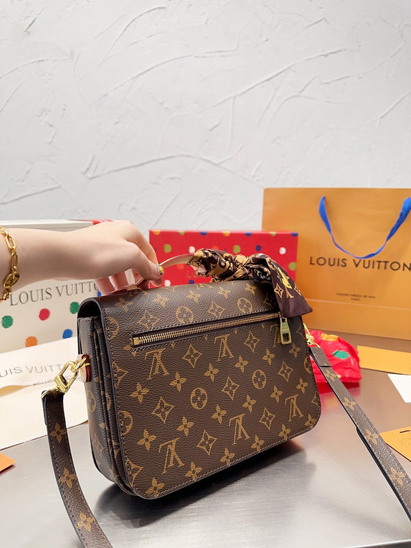 Alice bags - Louis Vuittons  - 15059