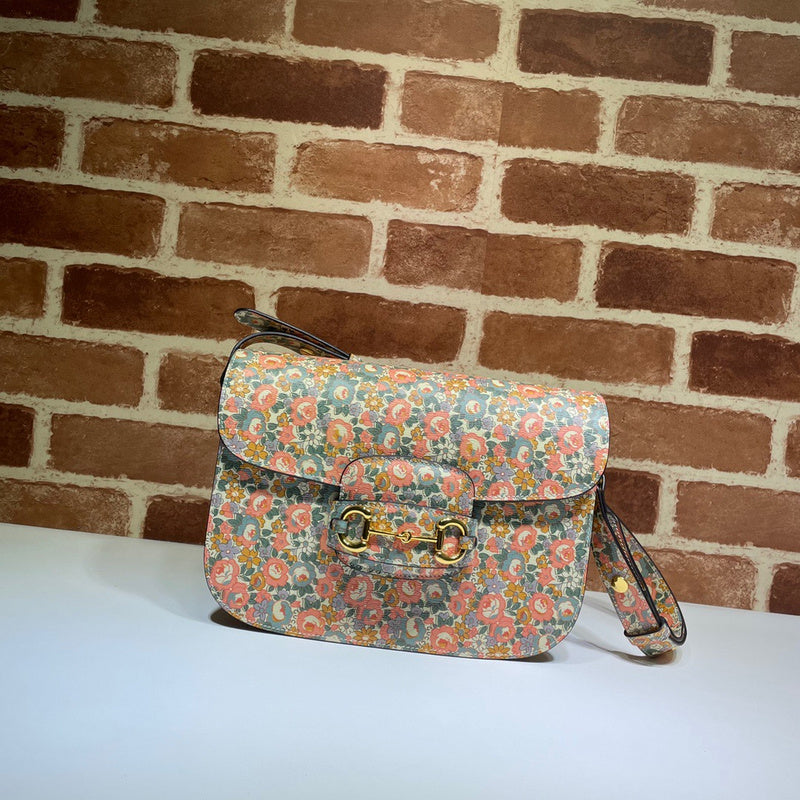 Gucci   Luxury Bags  1089