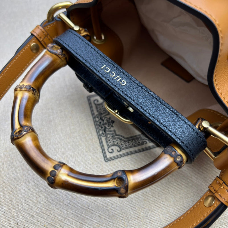 Gucci  Luxury -  Bags - 589