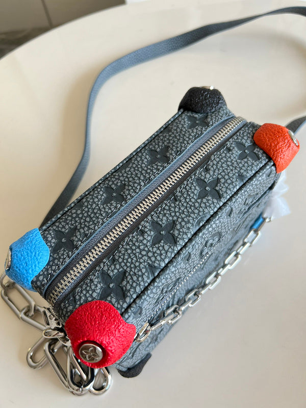 Alice Bags- Louis Vuittons  - 16253