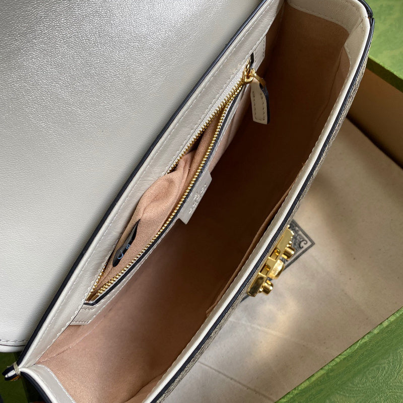 Gucci   Luxury Bags  1026
