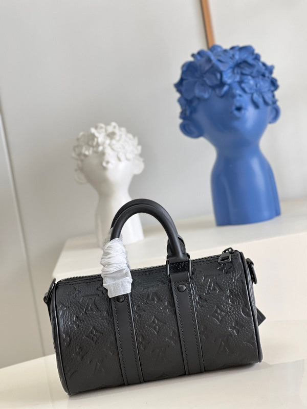 Alice Bags- Louis Vuittons  - 16420