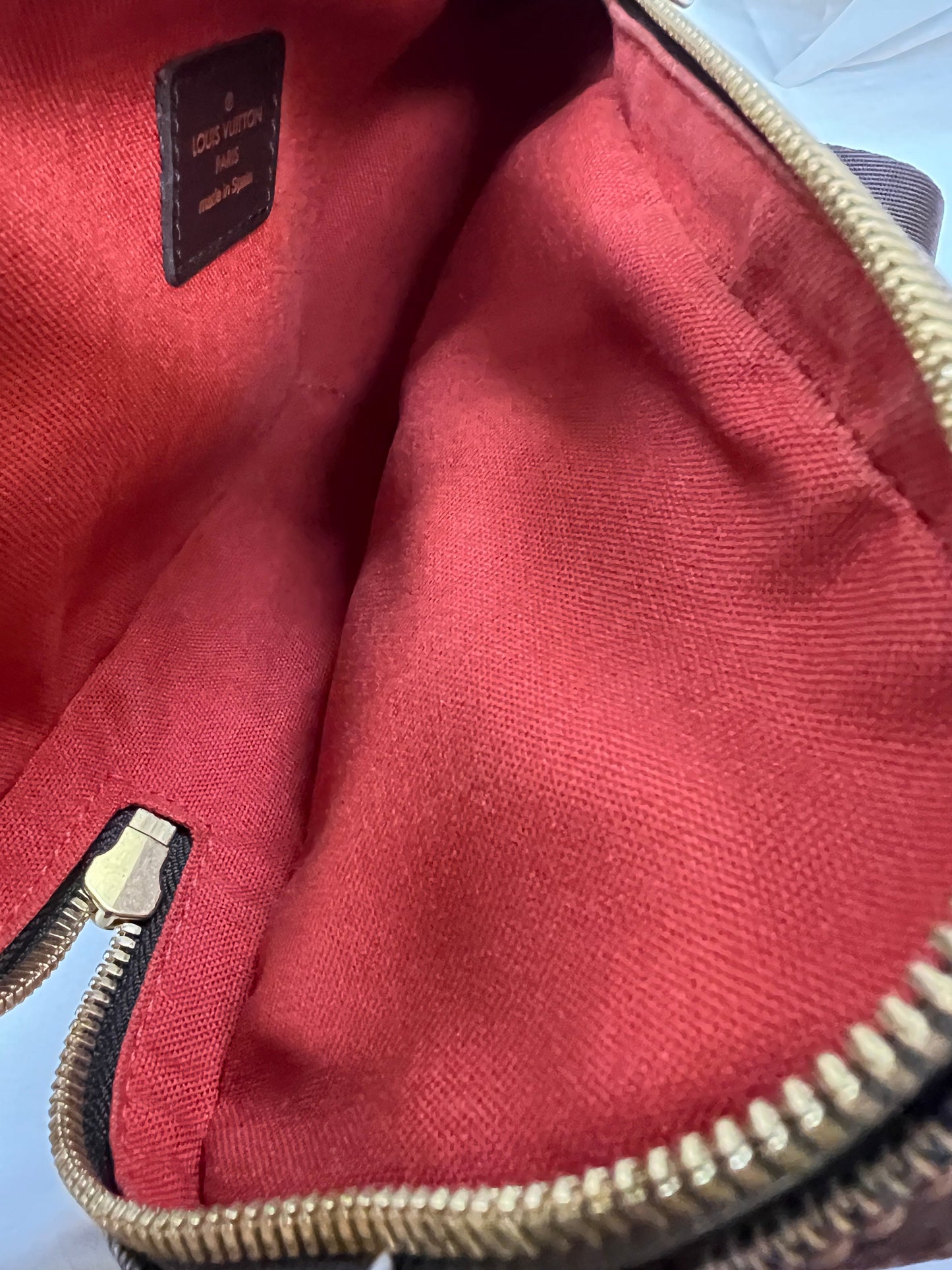 Belt Bag Luxury Designer By Louis Vuitton  Size: Medium