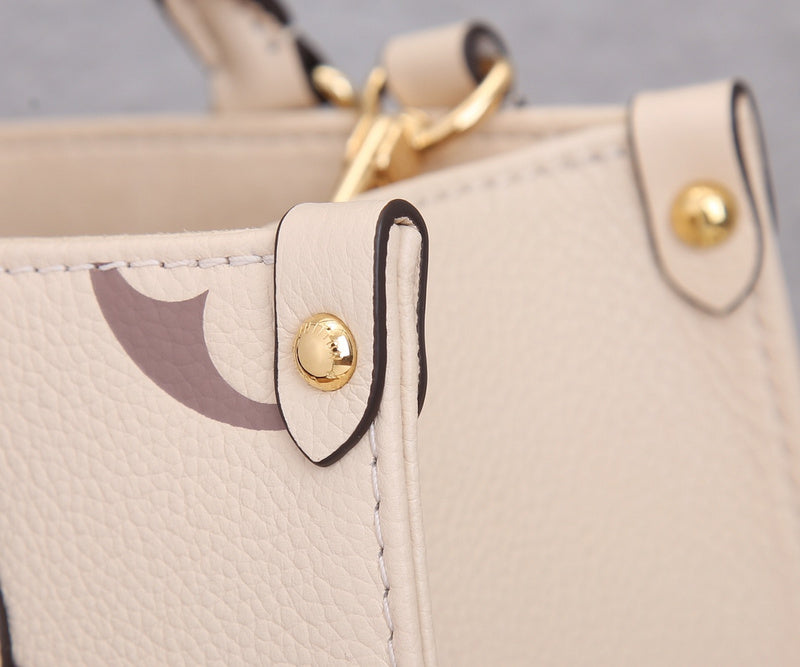 Alice Bags- Louis Vuittons  - 16738