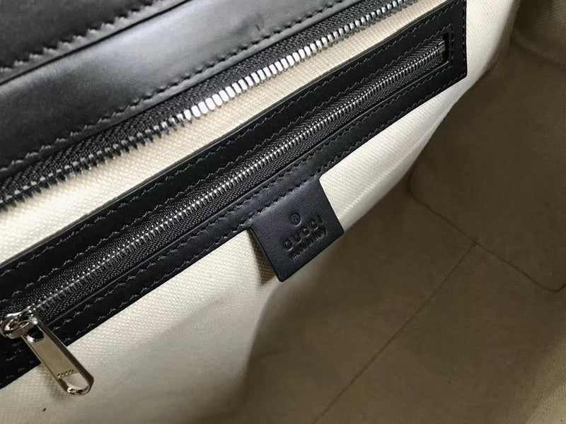 Gucci   Luxury Bags  1064