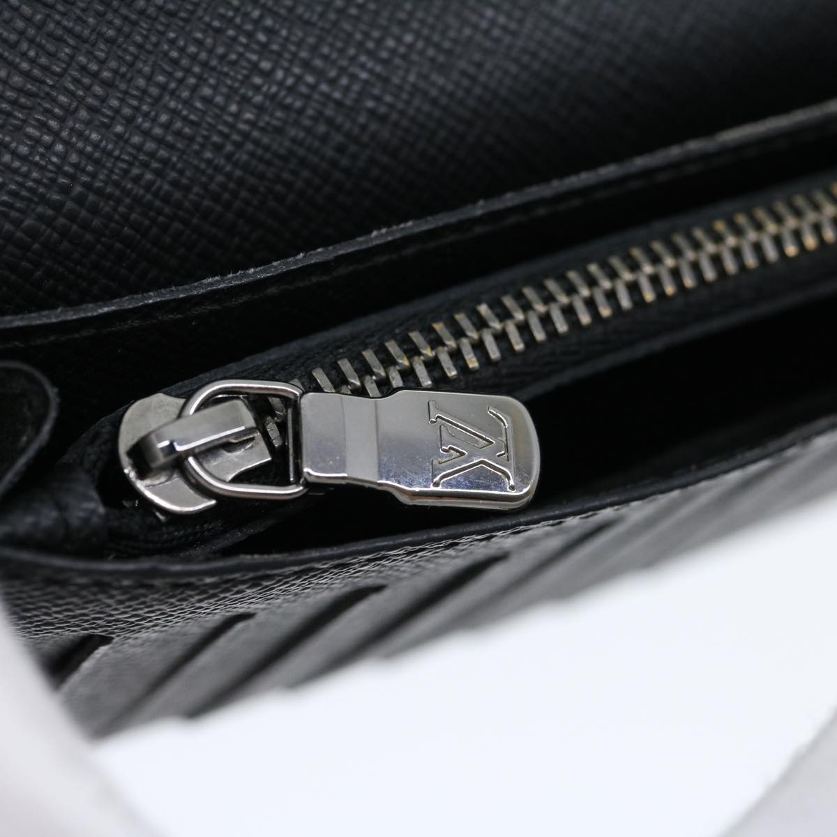 LOUIS VUITTON Eclipse Split Portefeuille Braza Long Wallet M63027 LV Auth 30731A