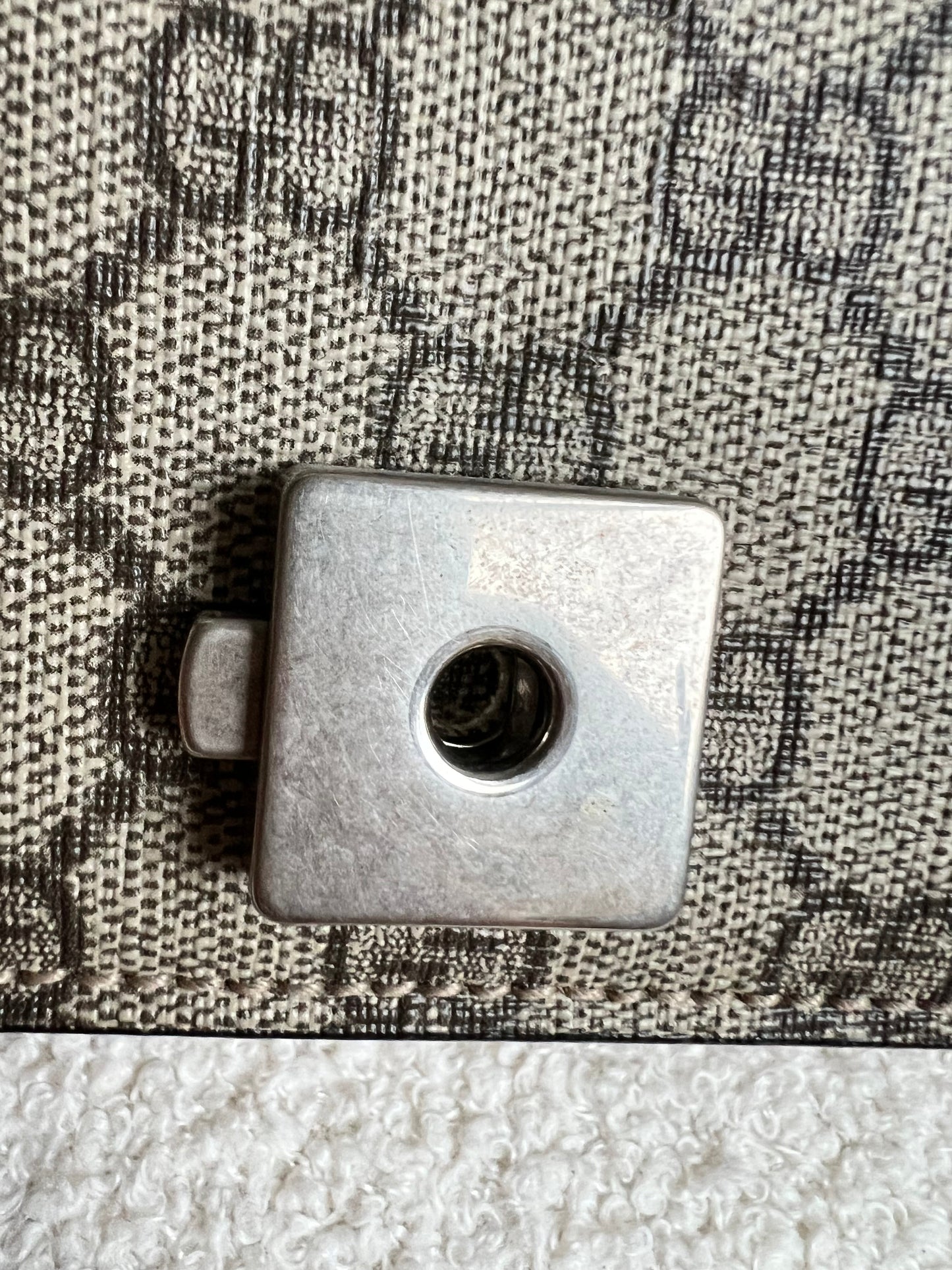 Gucci Dionysus GG Supreme Small Shoulder Bag (RRP £2,220)