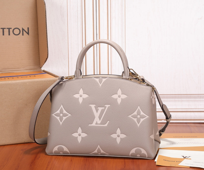 Alice bags- Louis Vuittons  - 16801