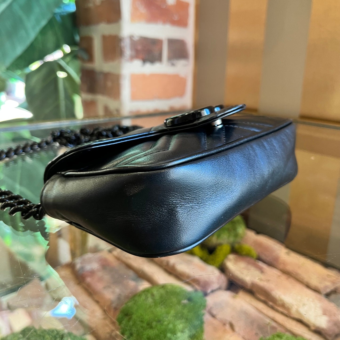 GUCCI GG Marmont Black Calfskin Matelassé Monochrome Chain Belt Bag