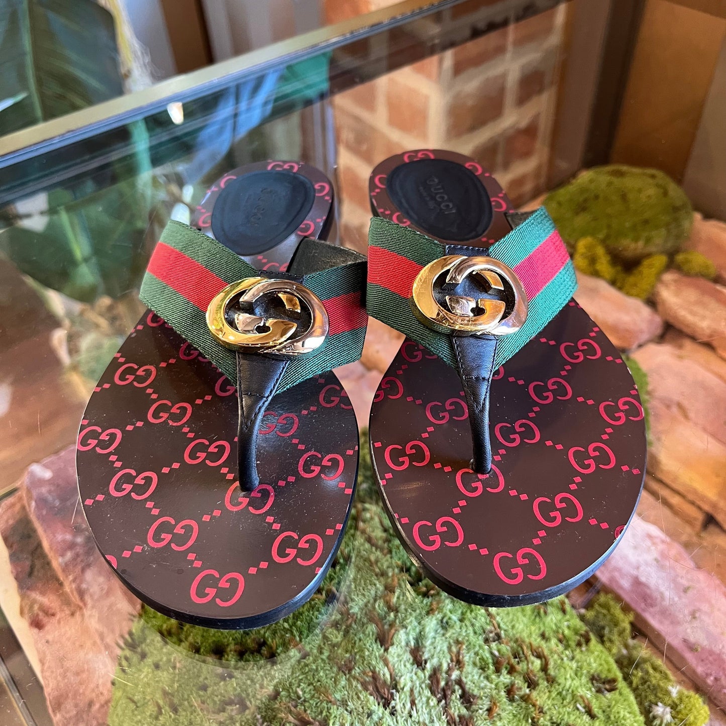 GUCCI Kika Web Thong Sandals 38