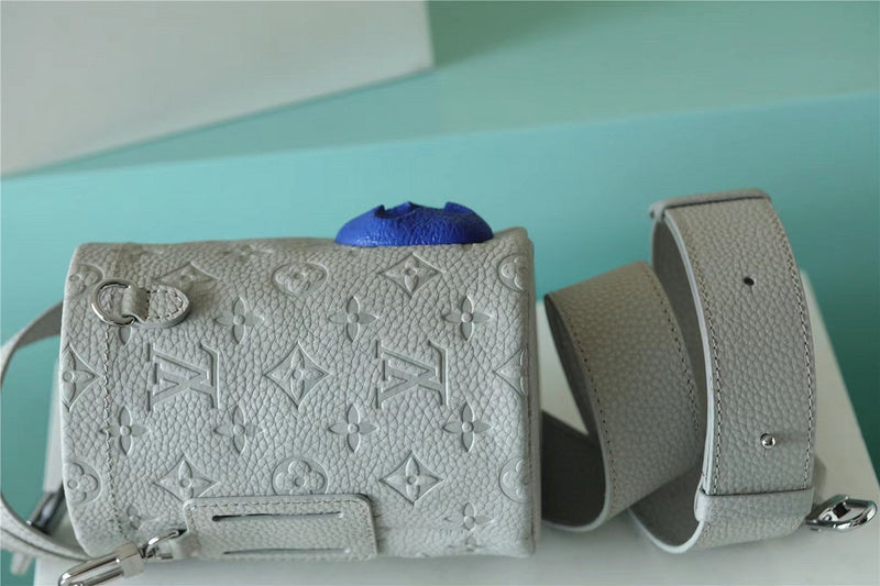 Alice bags - Louis Vuittons  - 10000