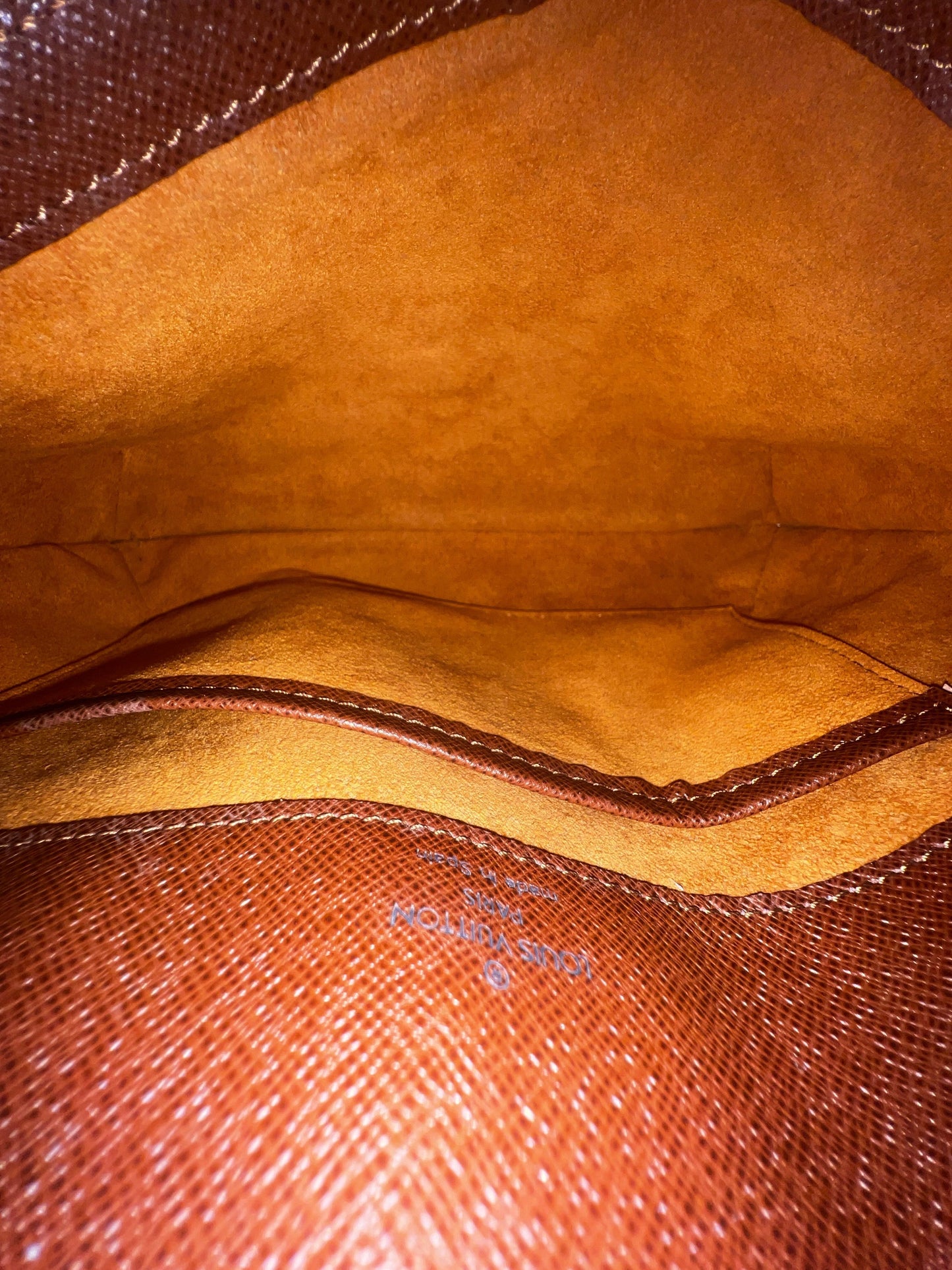 HandBag Luxury Designer Louis Vuitton, Size Medium