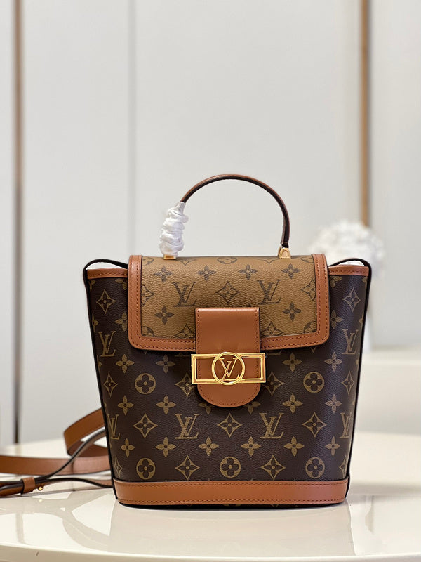 Alice Bags- Louis Vuittons  - 16464