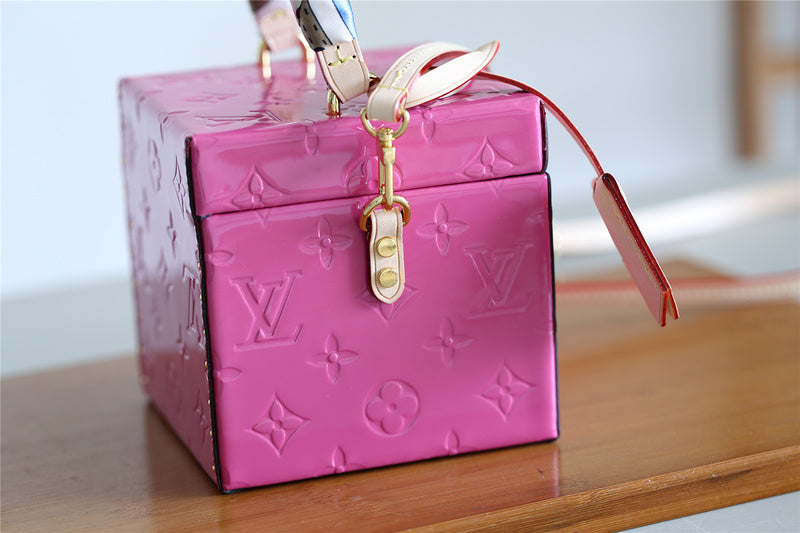 Alice bags - Louis Vuittons  - 9400