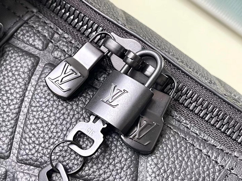 Alice Bags- Louis Vuittons  - 15911