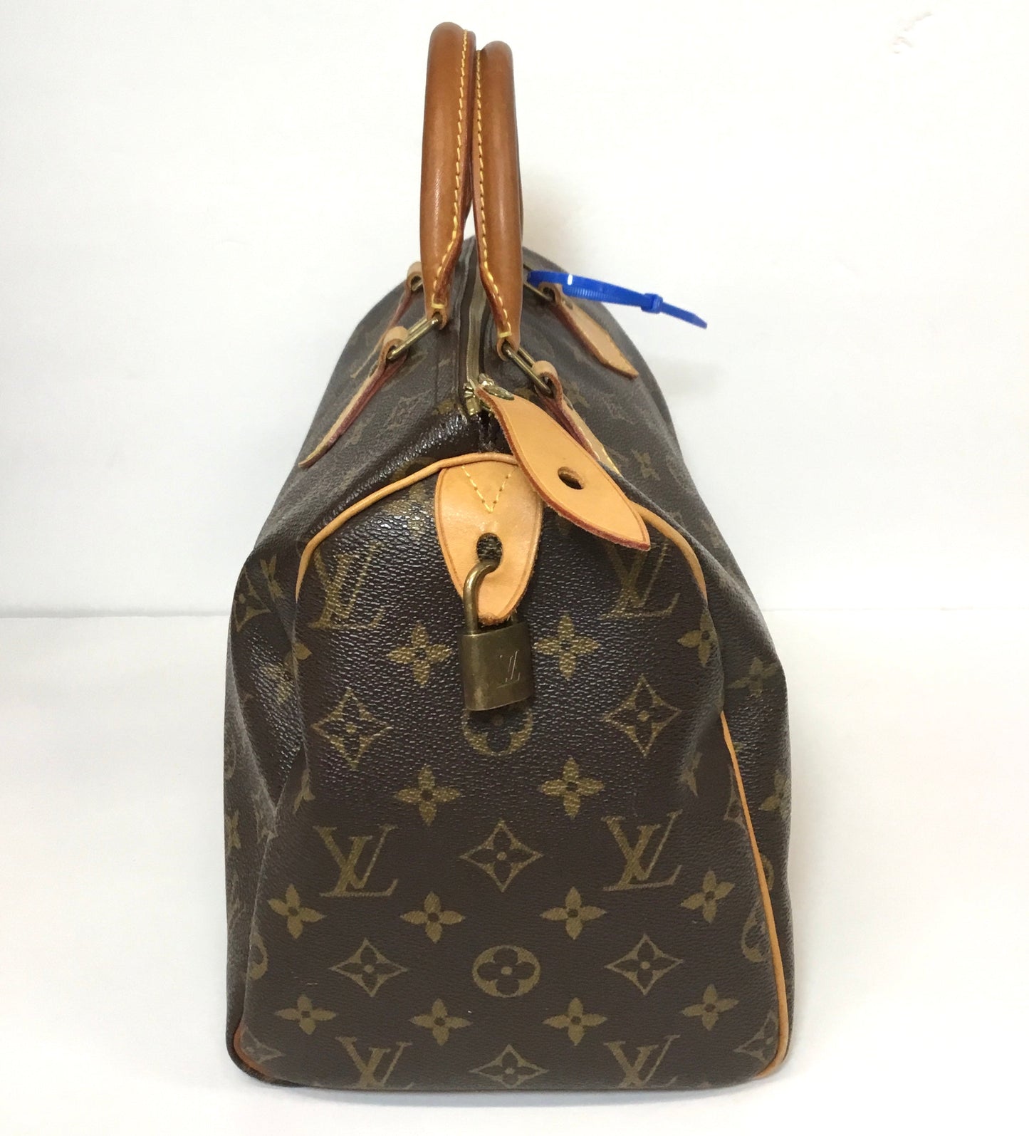 Handbag Luxury Designer By Louis Vuitton  Size: medium
