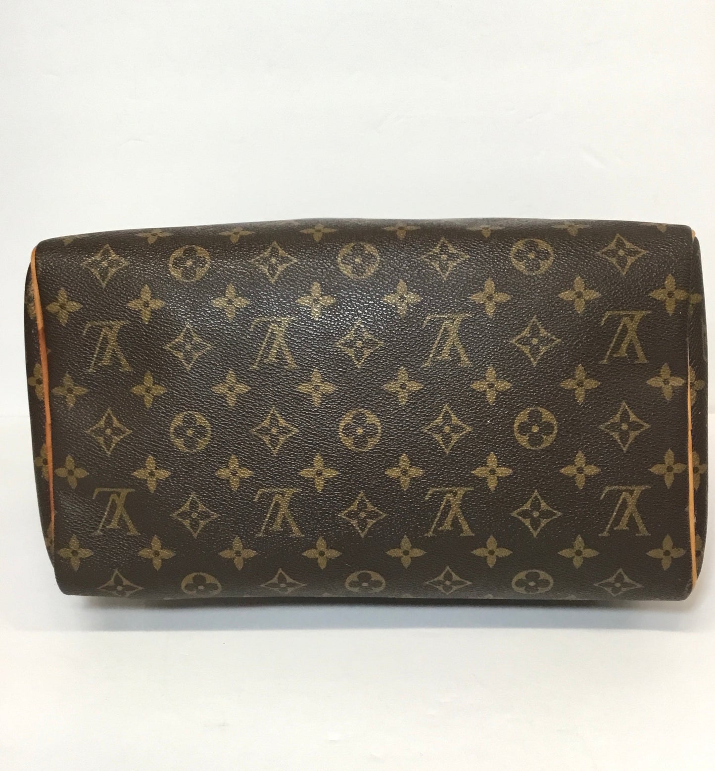 Handbag Luxury Designer By Louis Vuitton  Size: medium