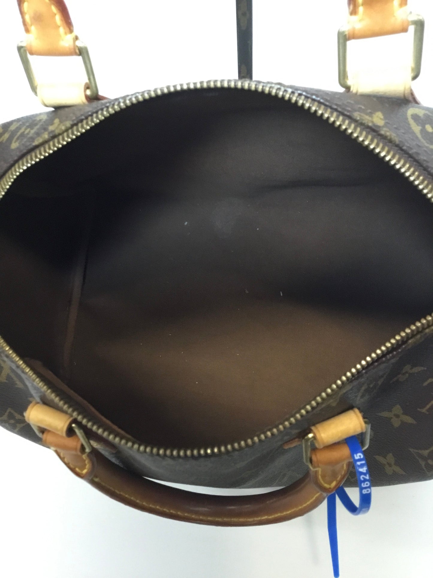 Handbag Luxury Designer By Louis Vuitton  Size: medium