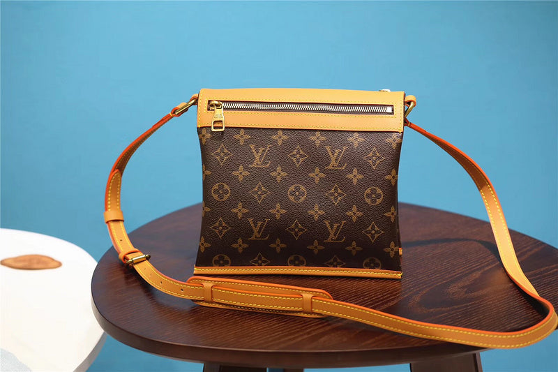 Alice bags - Louis Vuittons  - 10454