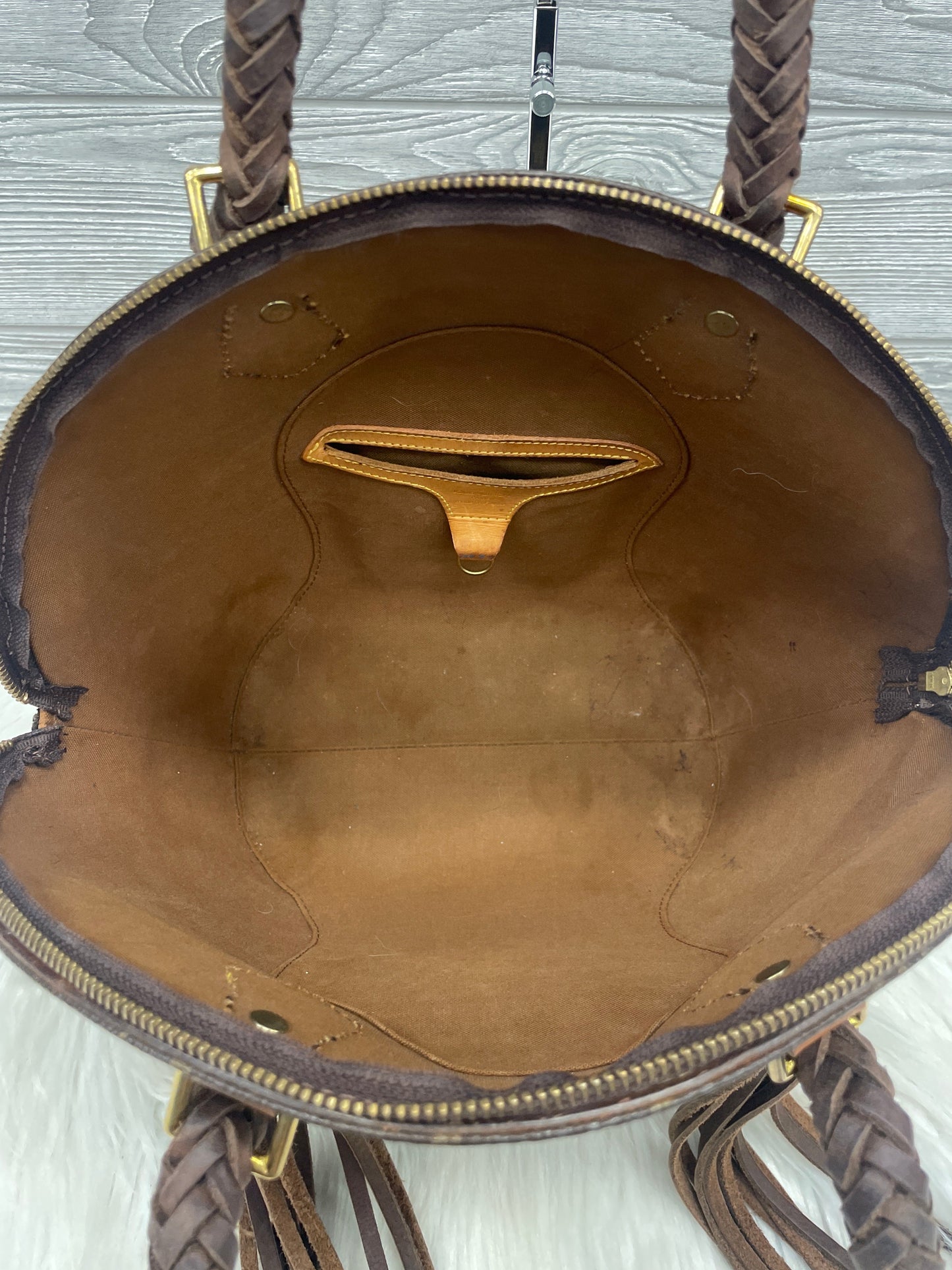 HandBag Luxury Designer By Louis Vuitton, Size: Large