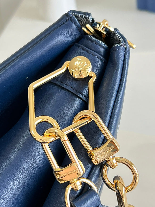 Alice Bags- Louis Vuittons  - 16576