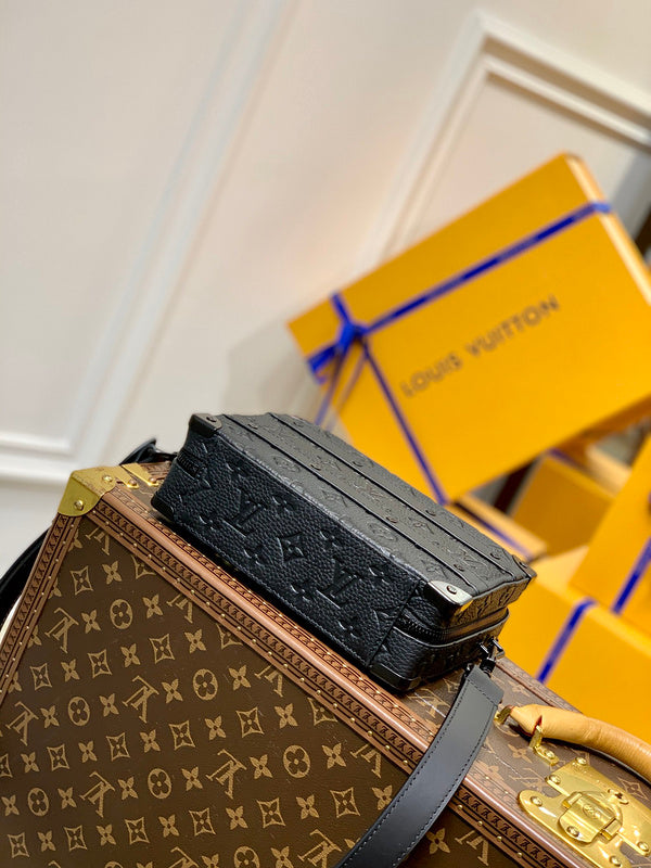 Alice  Bags- Louis Vuittons  - 16477