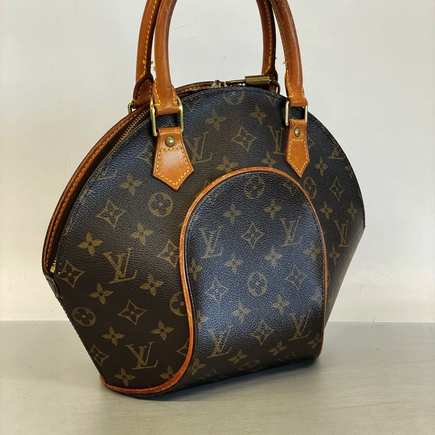 Louis Vuitton  Handbag