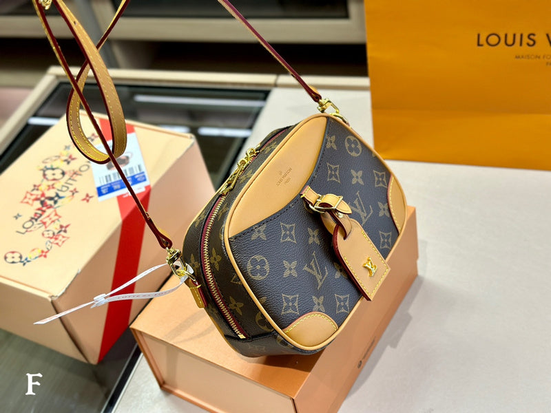 Alice bags - Louis Vuittons  - 15035