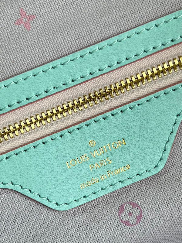 Alice Bags- Louis Vuittons  - 16547