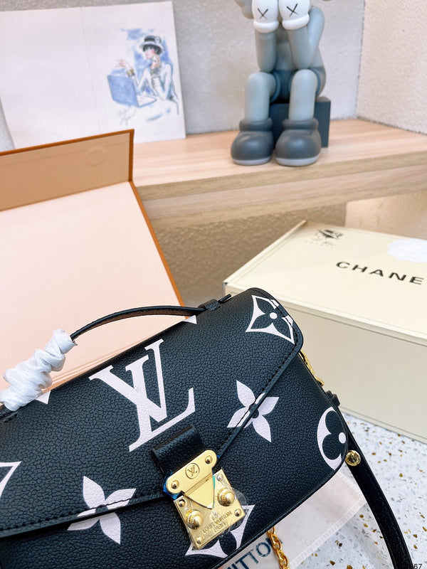 Alice bags - Louis Vuittons  - 15102
