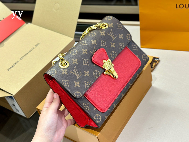 Alice bags - Louis Vuittons  - 14999